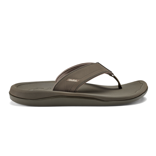 Brown koa thong sandal with textured upper strap and padded footbed.